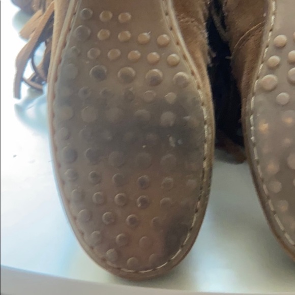 Boho Hippie Fringed 3-Tier Minnetonka Suede Boots - Picture 5 of 10